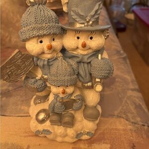 Charming Snowman Family Figurine - Blue and Silver